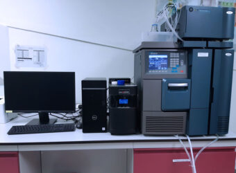 High-performance liquid chromatography (HPLC)